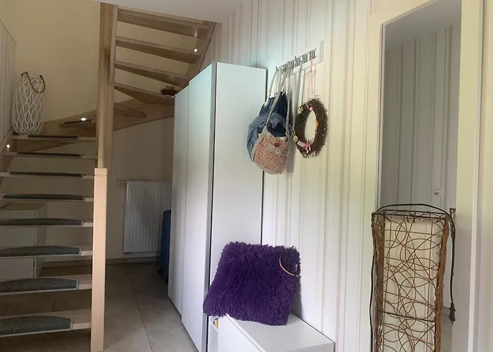 Semesterbostad Haus Matti Meuro